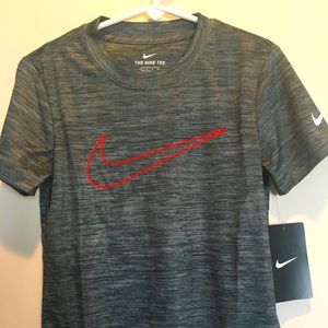 2/$15 - NWT Nike Dri Tee size 4-5